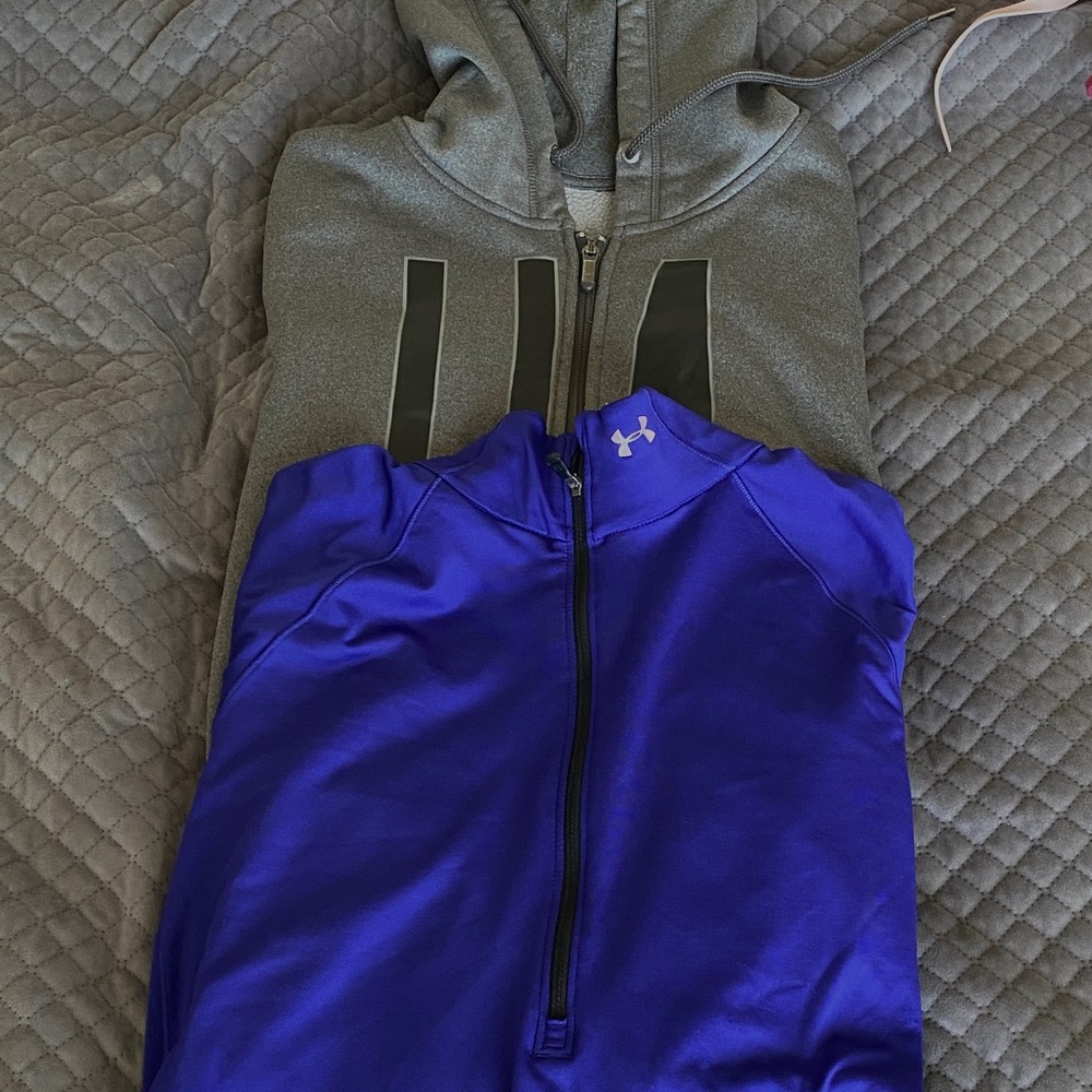 Pair Under Armour pullovers